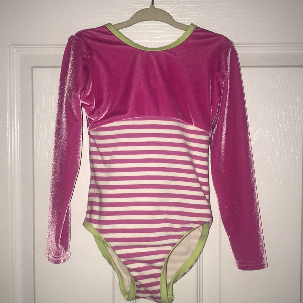 Girl’s Velvet Gymnastics Attire - ❤️5 for $25❤️